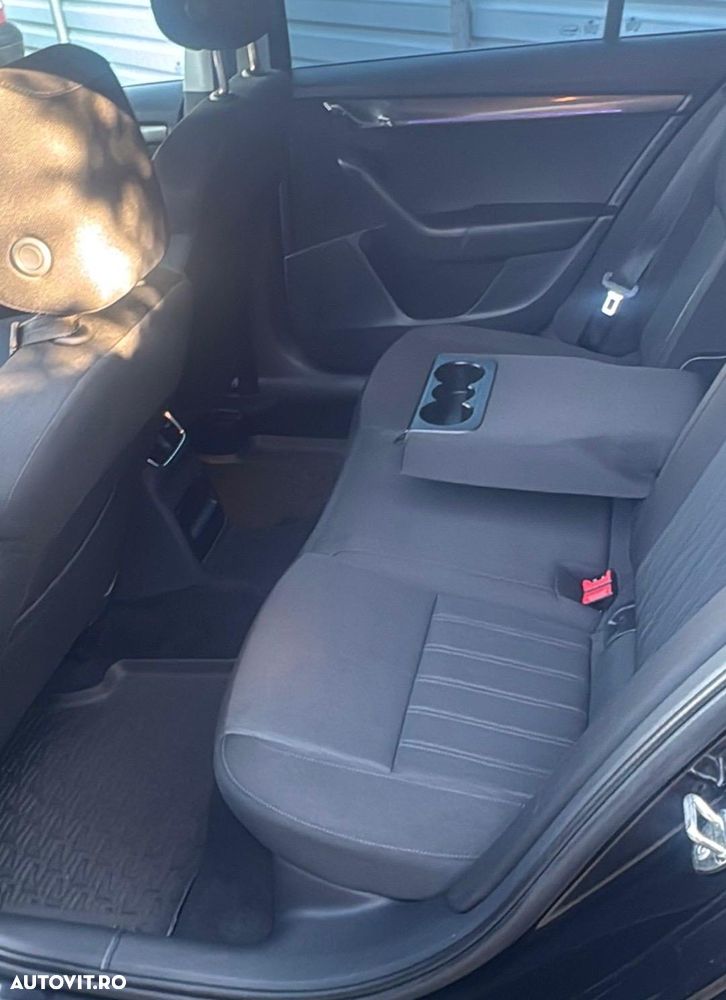 Skoda Octavia 2.0 TDI DSG Style - 14