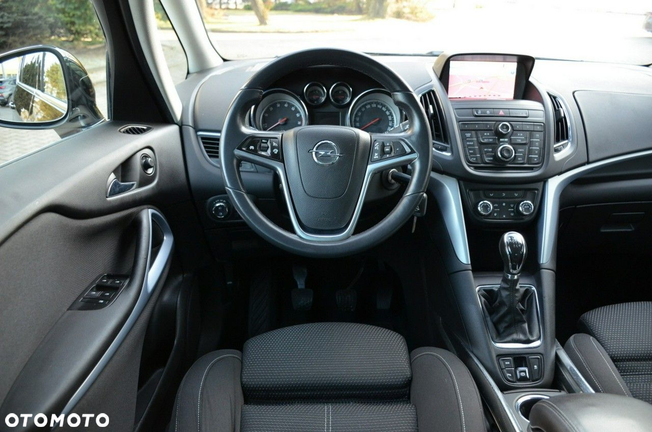 Opel Zafira - 23