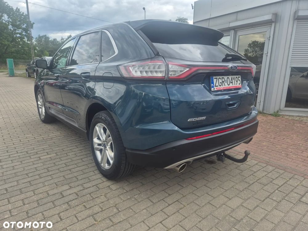Ford Edge - 8