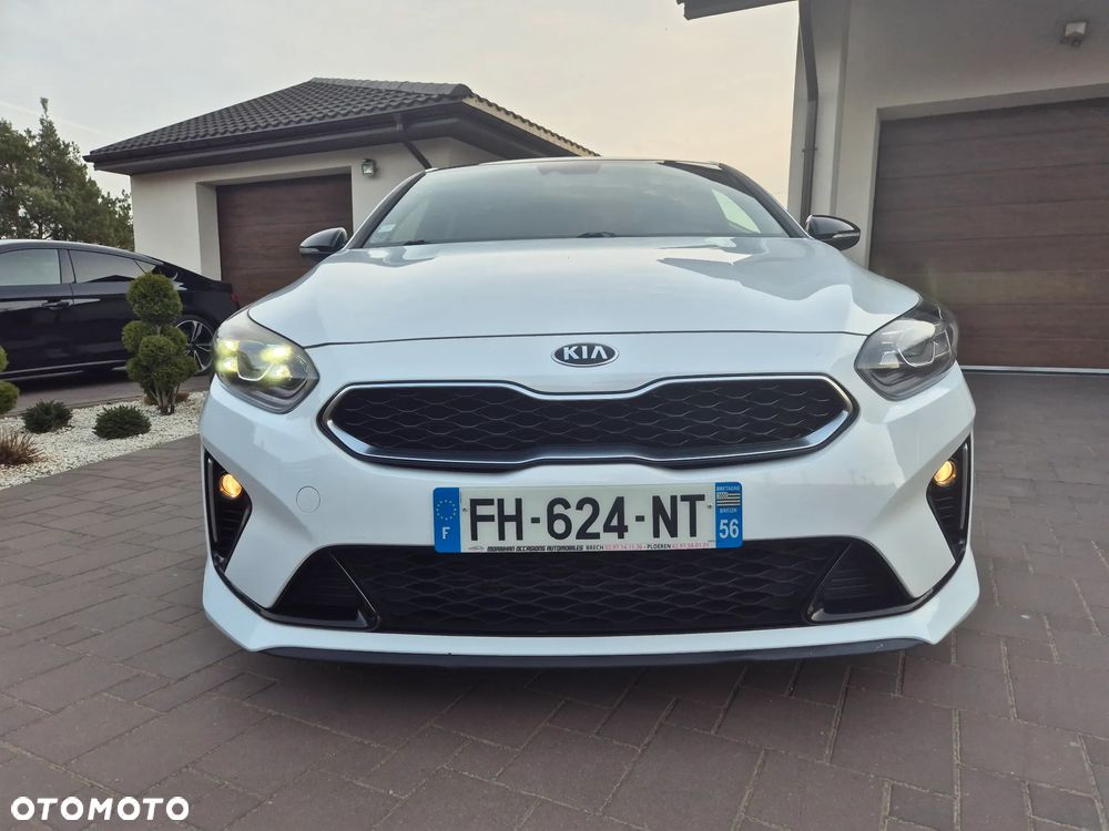 Kia ProCeed 1.6 CRDi DCT7 SCR GT LINE - 6