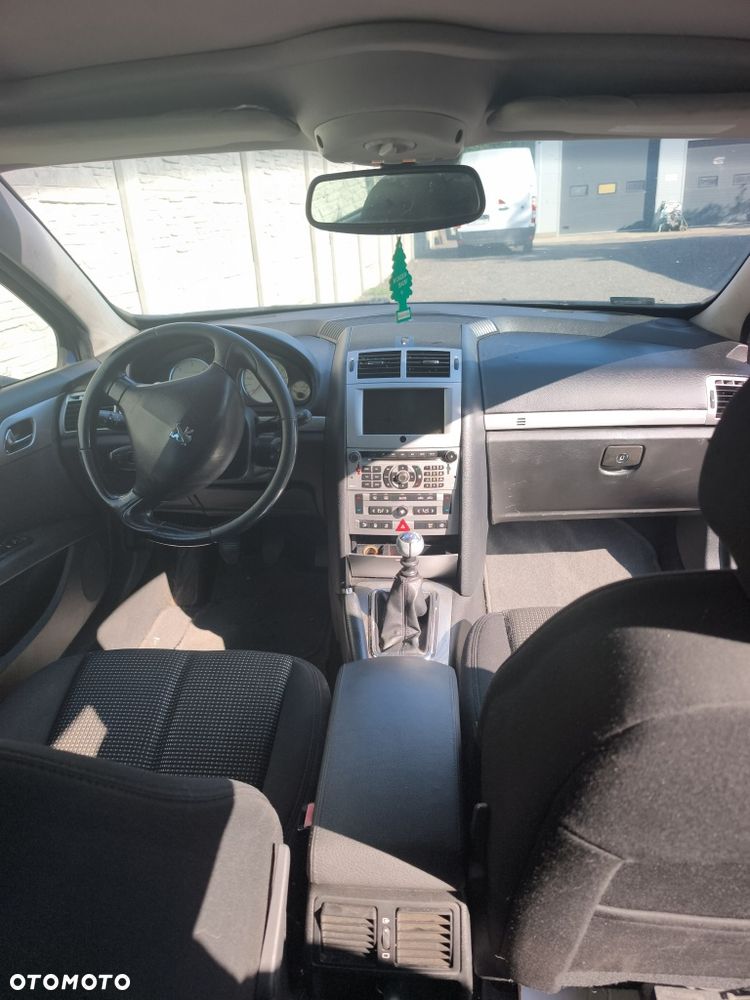 Peugeot 407 - 7