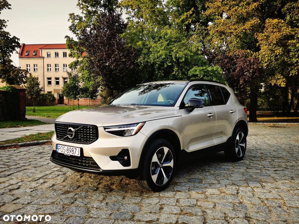 Volvo XC 40 B5 AWD Ultimate Dark - 2