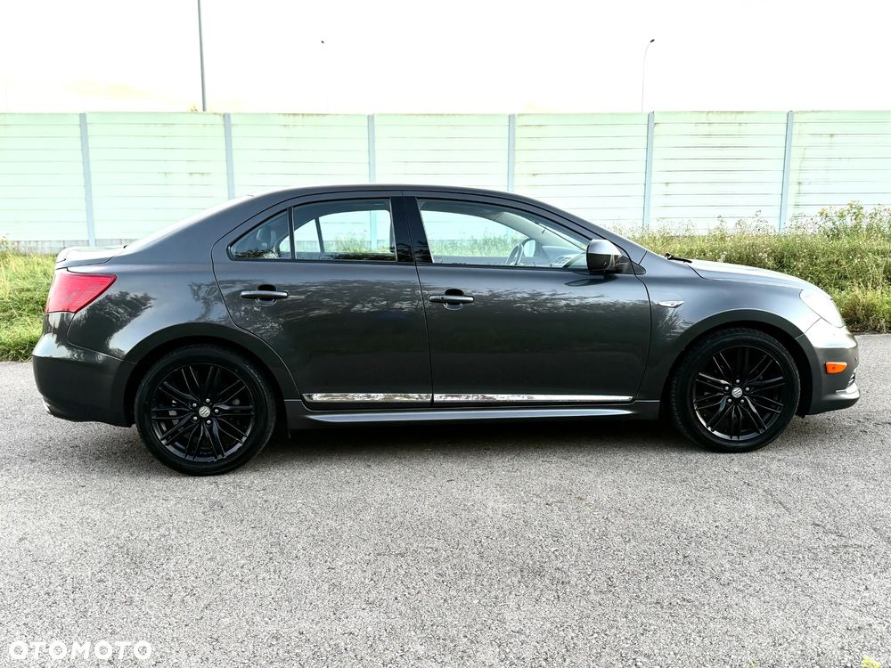 Suzuki Kizashi 2.4 Sport 4WD CVT - 7