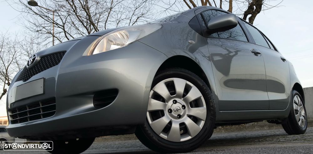 Toyota Yaris 1.0 VVT-i Comfort+AC+VSC - 1