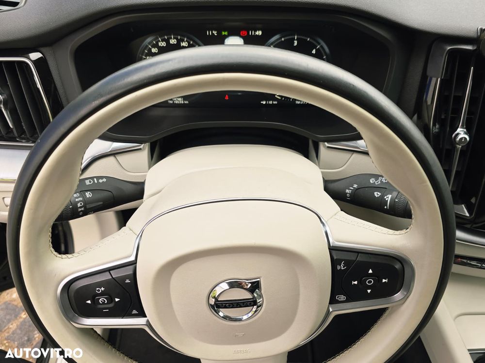 Volvo XC 60 D4 AWD Momentum - 13