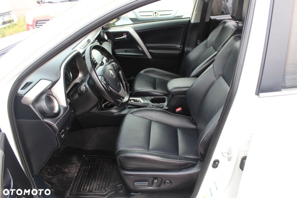Toyota RAV4 - 14