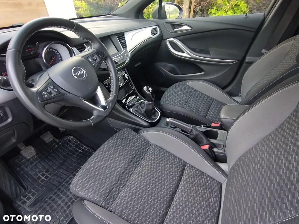 Opel Astra 1.2 T GS Line S&S - 11