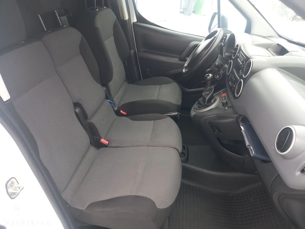 Peugeot Partner 1.6HDI 3-osob 2018 L2 Long VAT-23% Salon PL Klima Tempomat Długi - 6
