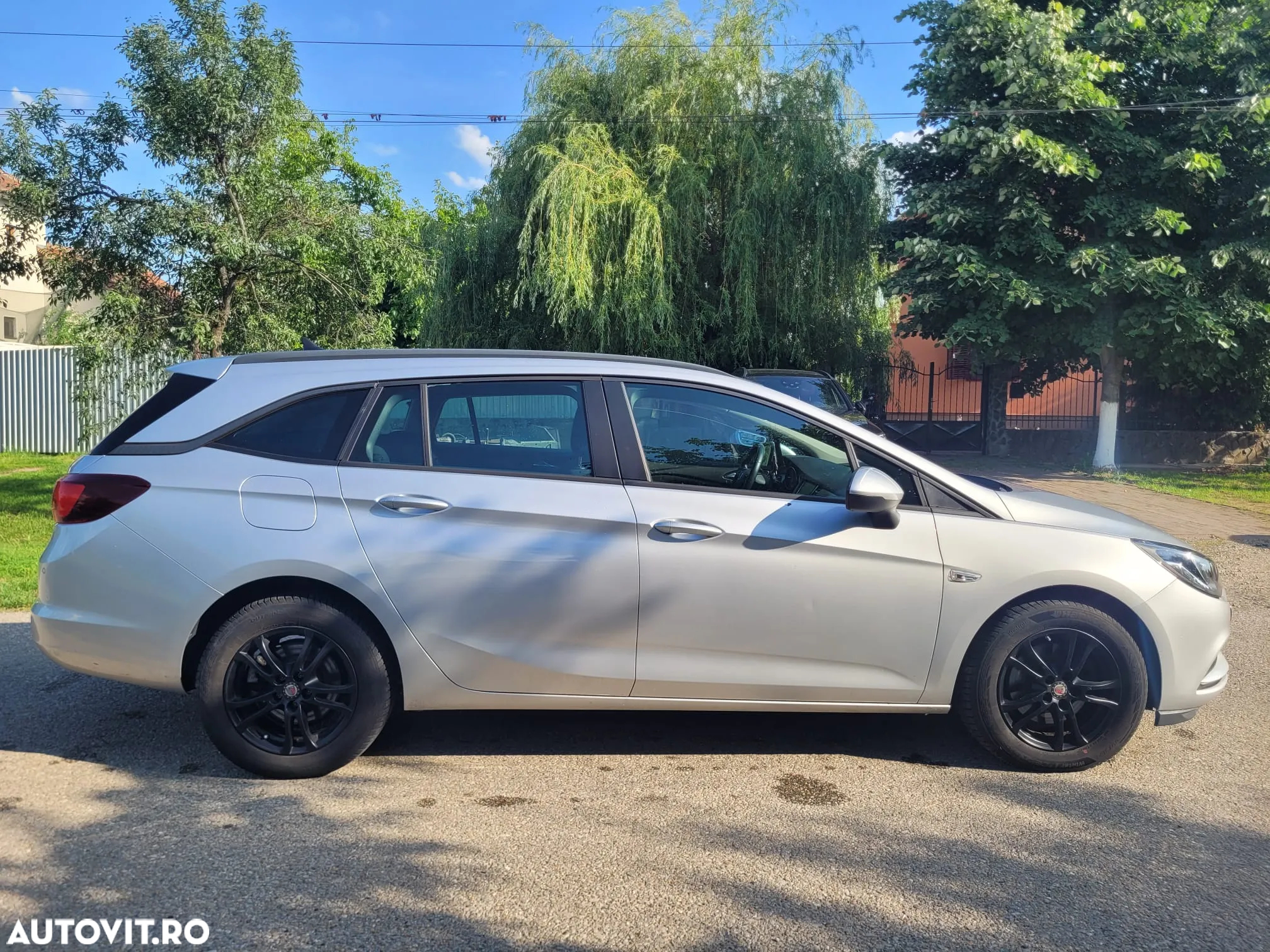 Opel Astra 1.6 D (CDTI) Sports Tourer Edition - 10