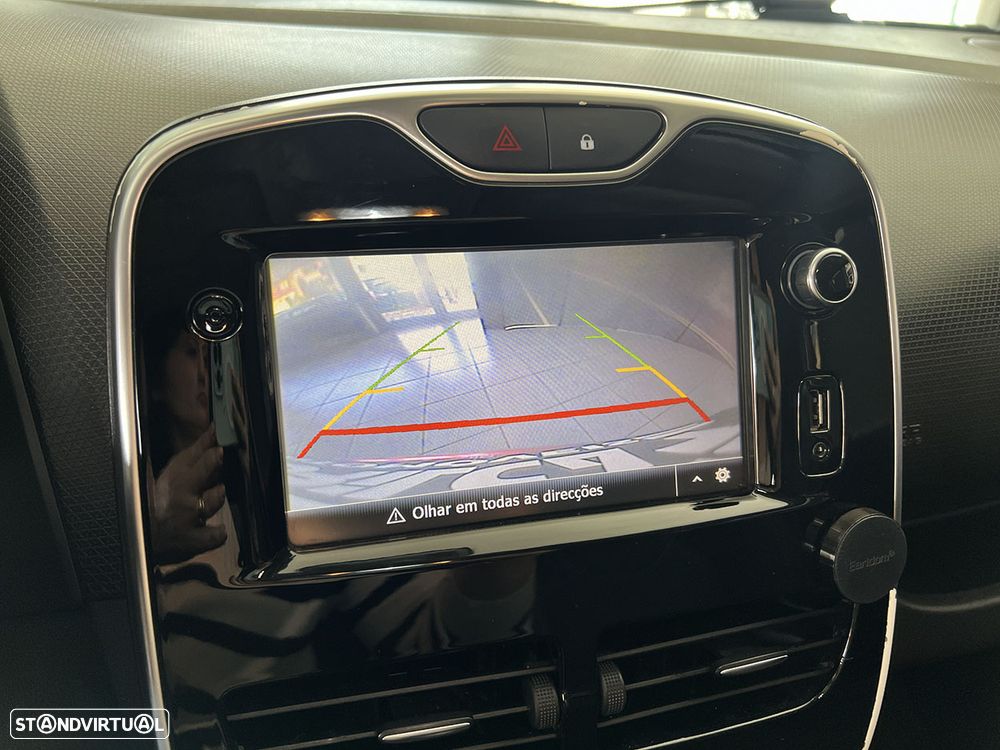 Renault Clio Sport Tourer 1.5 dCi GT Line - 10