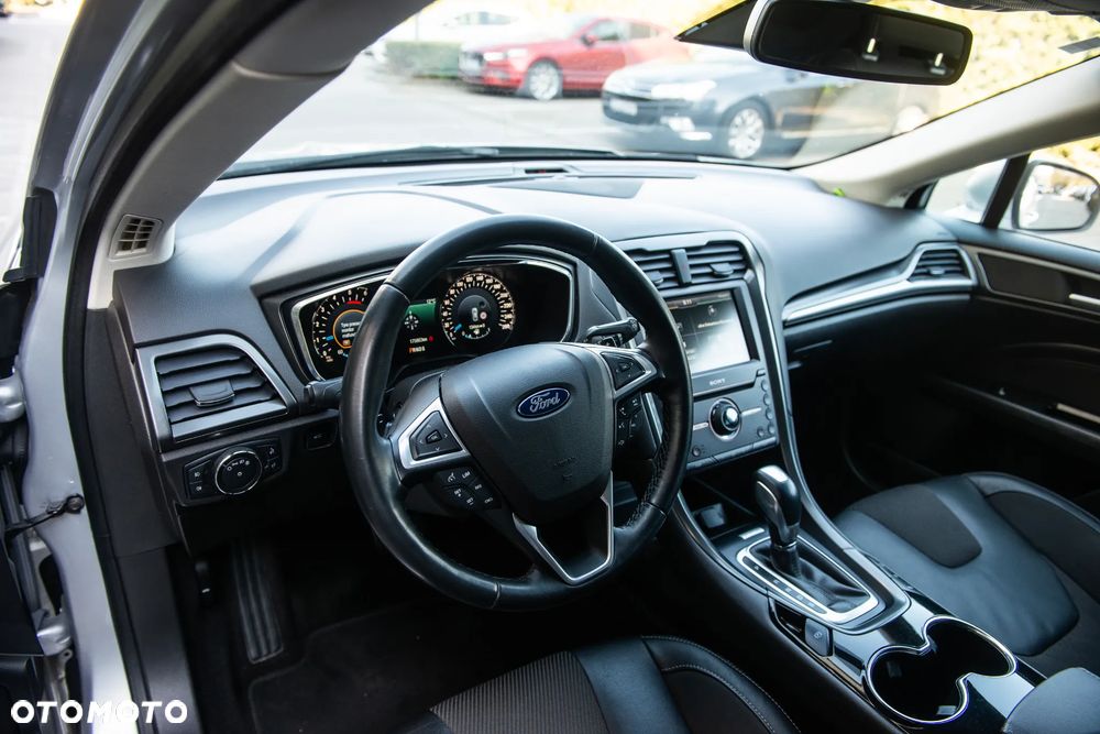 Ford Mondeo 2.0 TDCi STart-Stopp PowerShift-Aut Titanium - 17