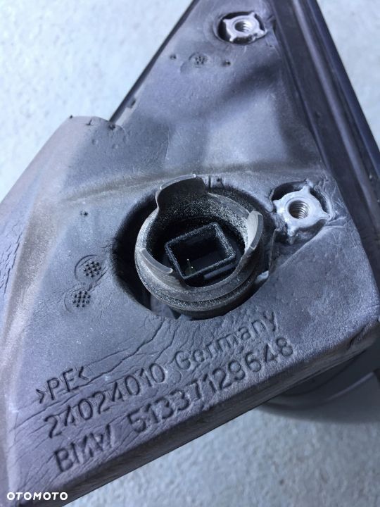 BMW SERIA 1 E87 PRAWE LUSTERKO 3 PIN ANGLIK - 3