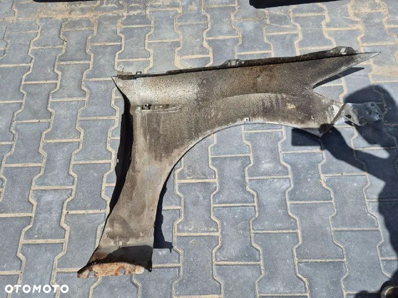 FORD MONDEO MK4 DRZWI / KLAPA / ZDERZAK / BŁOTNIK - 19