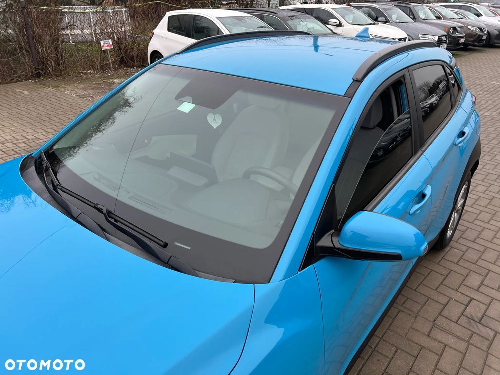 Hyundai Kona - 32