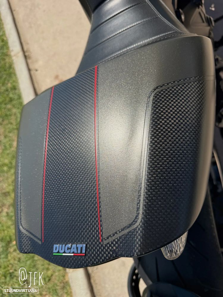 Ducati Diavel Carbon Edition - 26