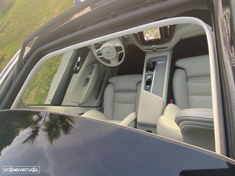 Volvo XC 60 2.0 T6 PHEV Plus Bright - 25