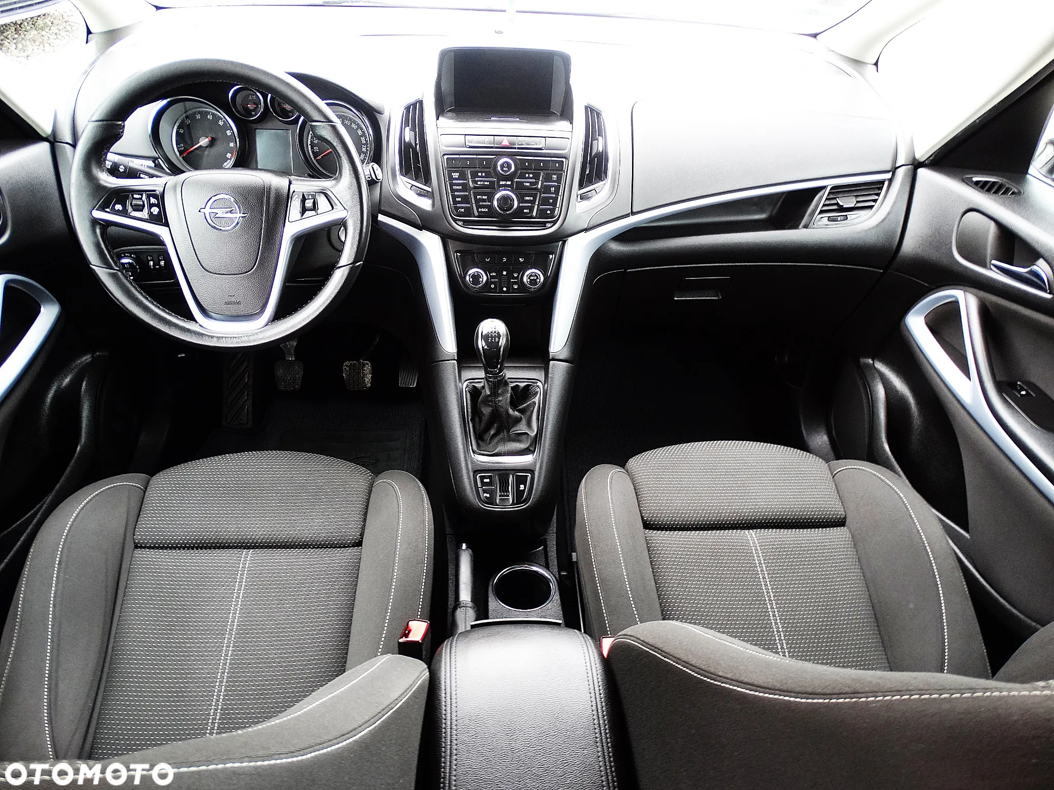 Opel Zafira 1.4 T Elite - 24