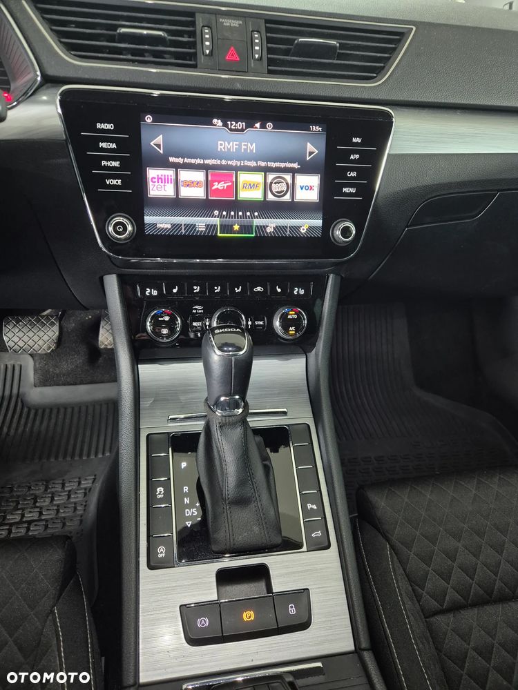 Skoda Superb 2.0 TSI Style DSG - 17
