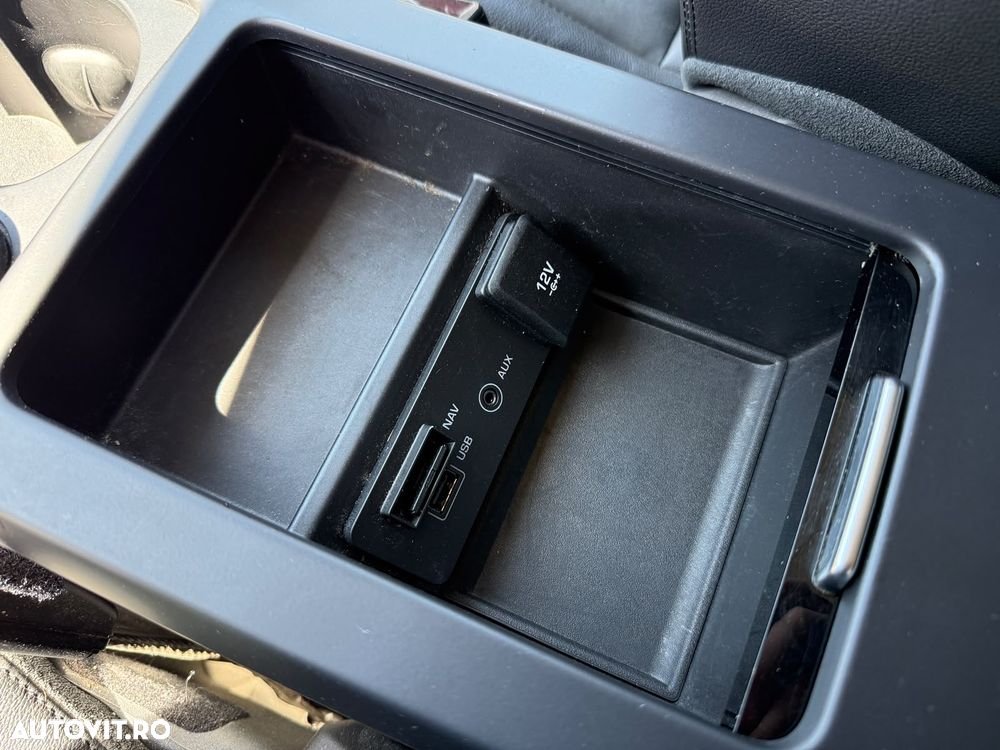 Land Rover Discovery Sport - 25