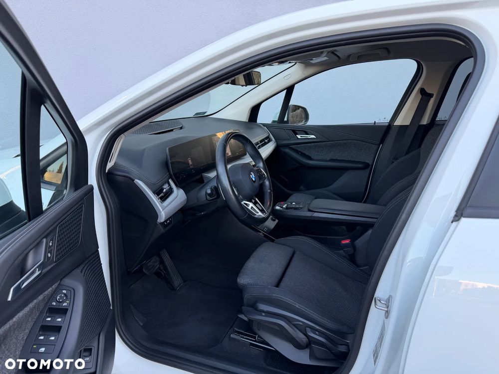 BMW Seria 2 218d - 7