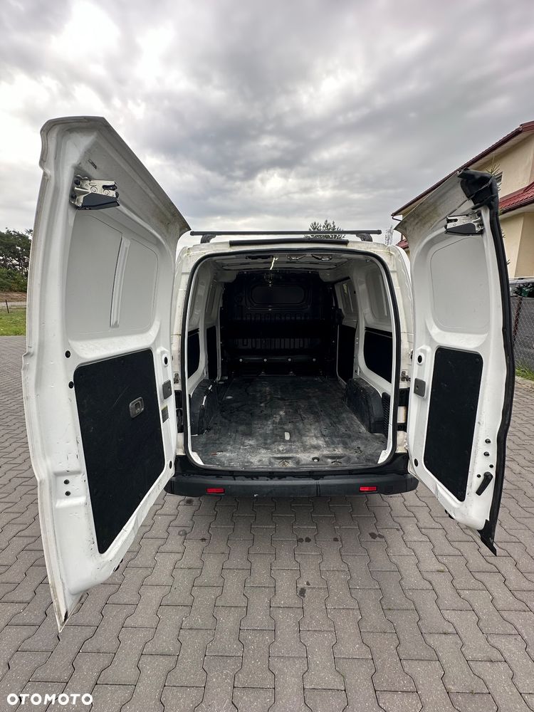 Nissan NV200 - 11