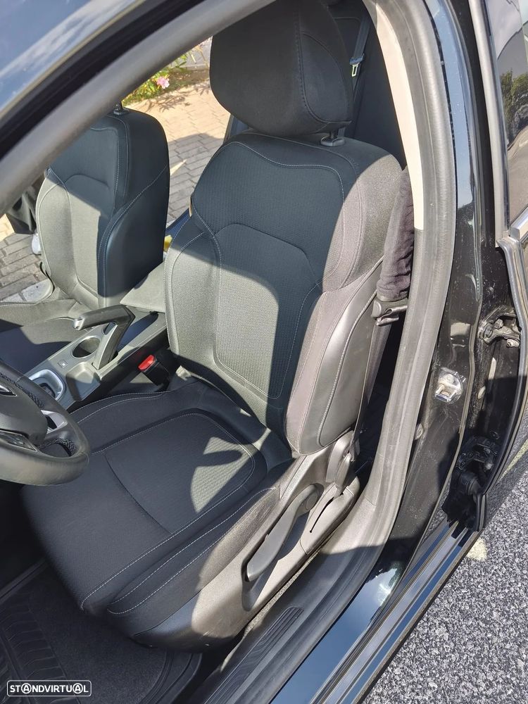 Renault Mégane Sport Tourer - 21