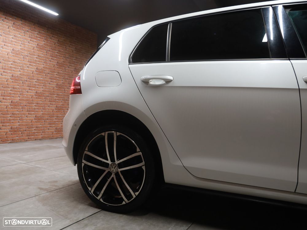 VW Golf 1.4 GTE Plug-In-Hybrid DSG - 28