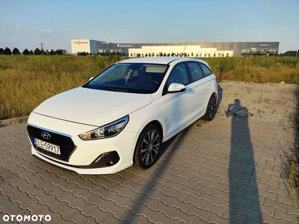 Hyundai i30 1.6 D Classic + DCT - 2