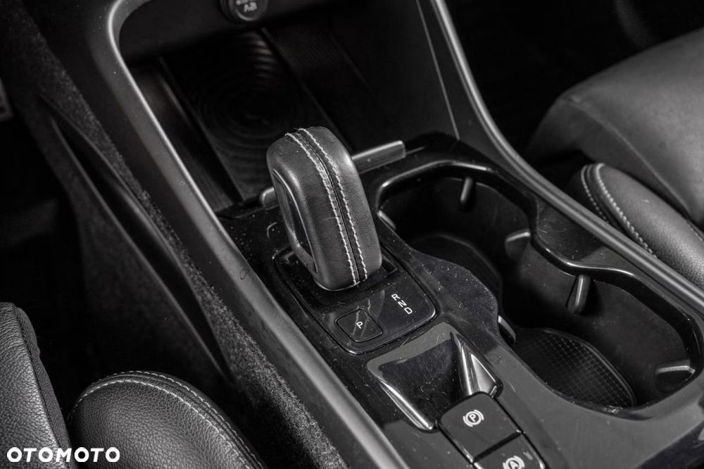 Volvo XC 40 D3 SCR AWD R-Design - 7