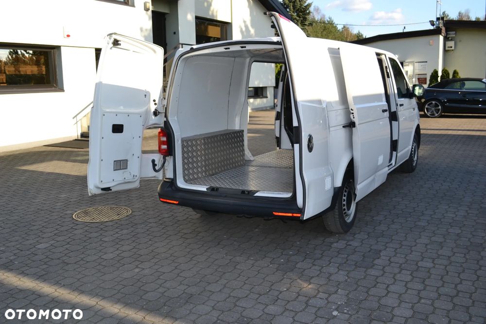 Volkswagen Transporter - 9