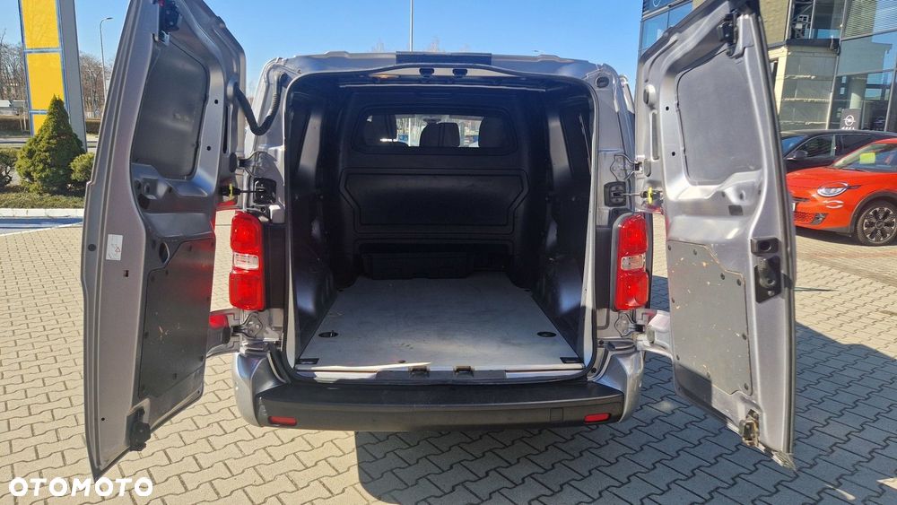 Opel Vivaro - 16