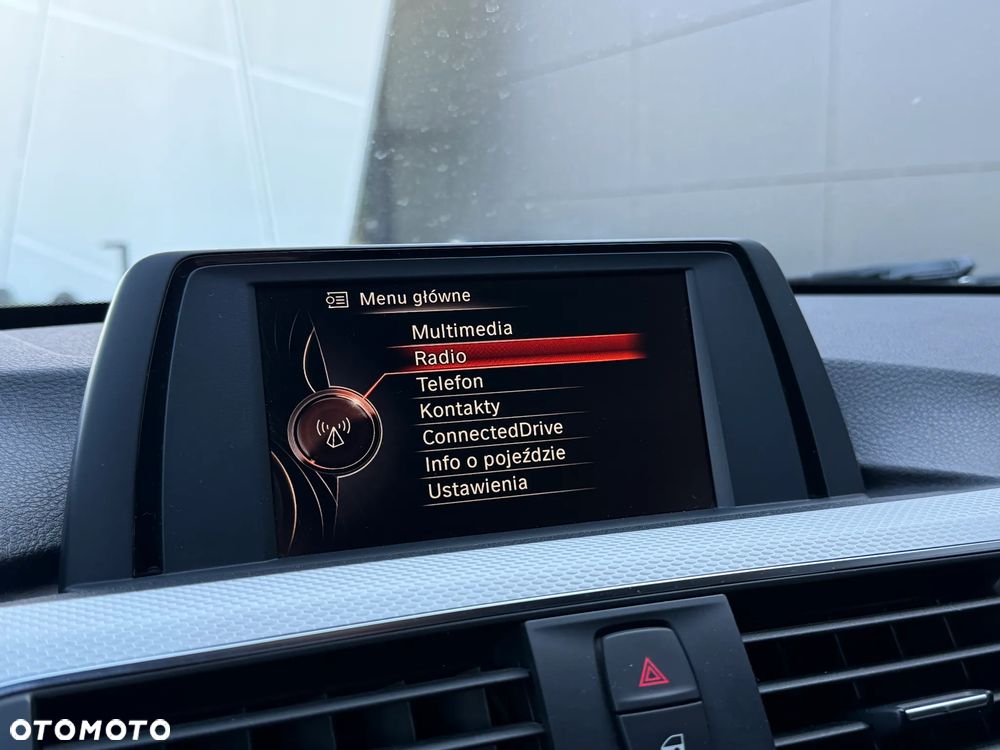 BMW Seria 3 330i GPF xDrive M Sport - 21