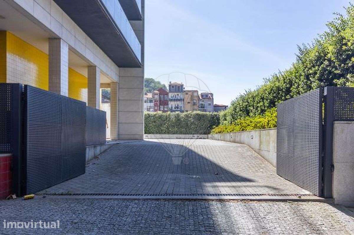 Apartamento T2 para arrendamento - Grande imagem: 2/18