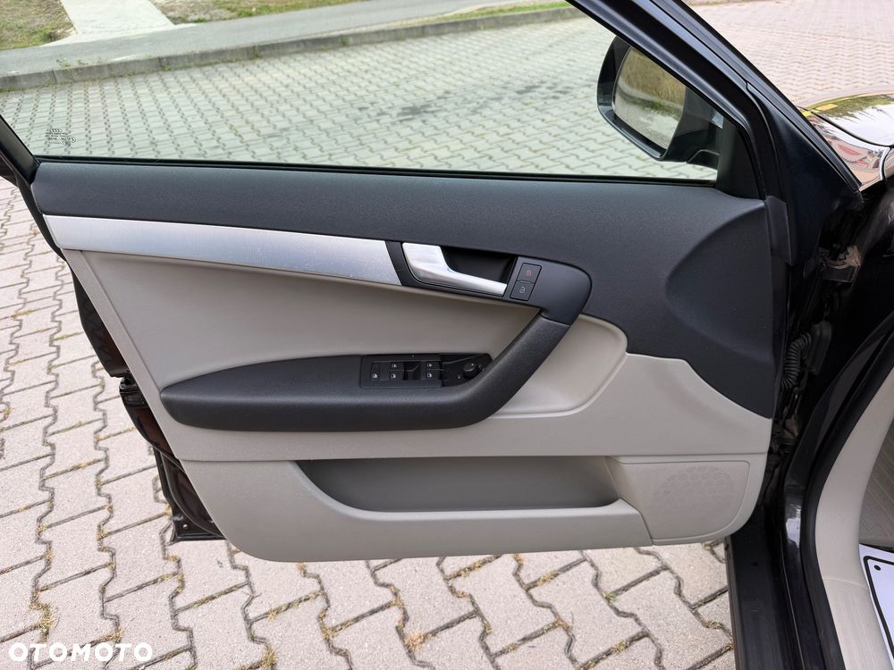 Audi A3 Sportback 1.6 Ambiente - 27