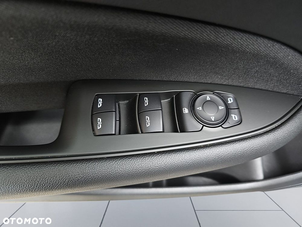 Opel Insignia 1.5 T Enjoy S&S - 22