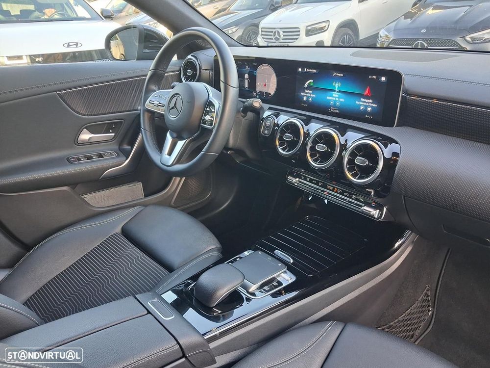 Mercedes-Benz CLA 180 d Shooting Brake Progressive Aut. - 12