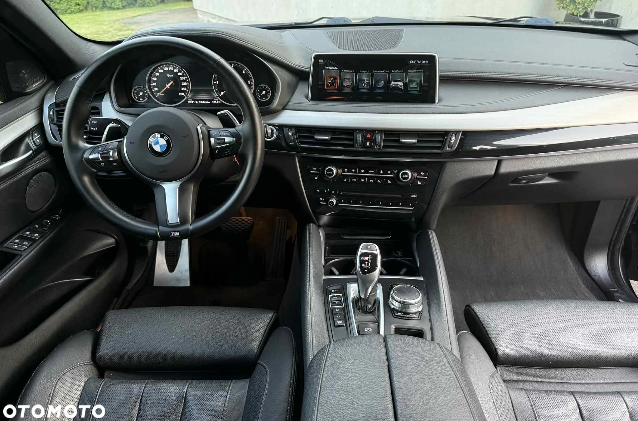 BMW X6M - 24