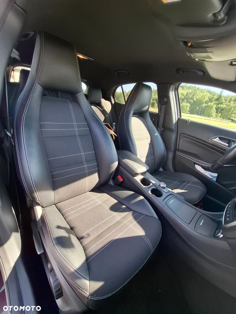 Mercedes-Benz GLA 250 7G-DCT - 21