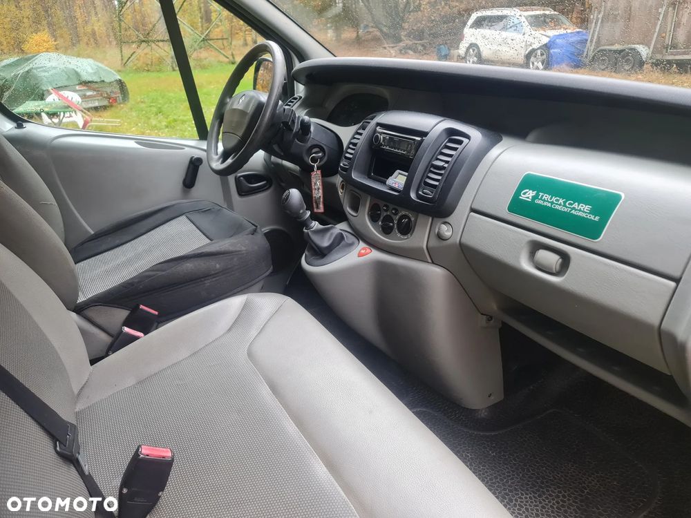 Renault Trafic - 13
