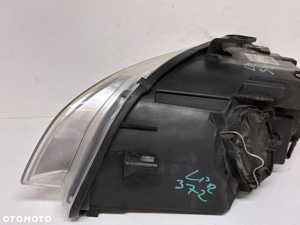 AUDI A4 B7 LAMPA PRZÓD PRZEDNIA PRAWA  MIGACZ EUROPA 8E0941004AJ - 11