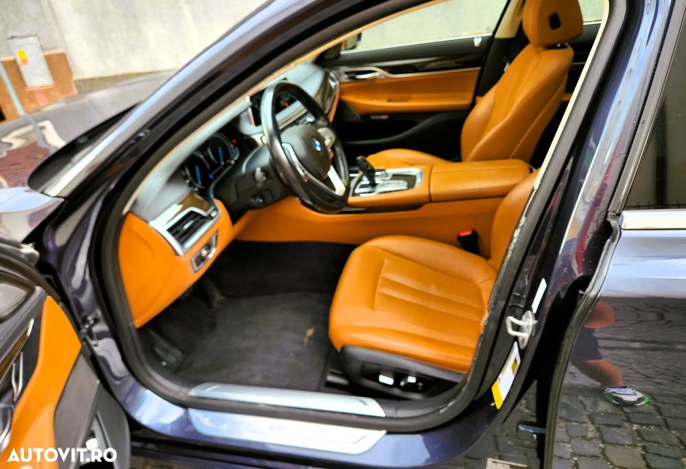 BMW Seria 7 740Li - 6