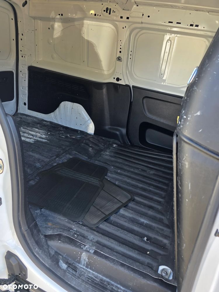 Opel Combo lh2 - 29