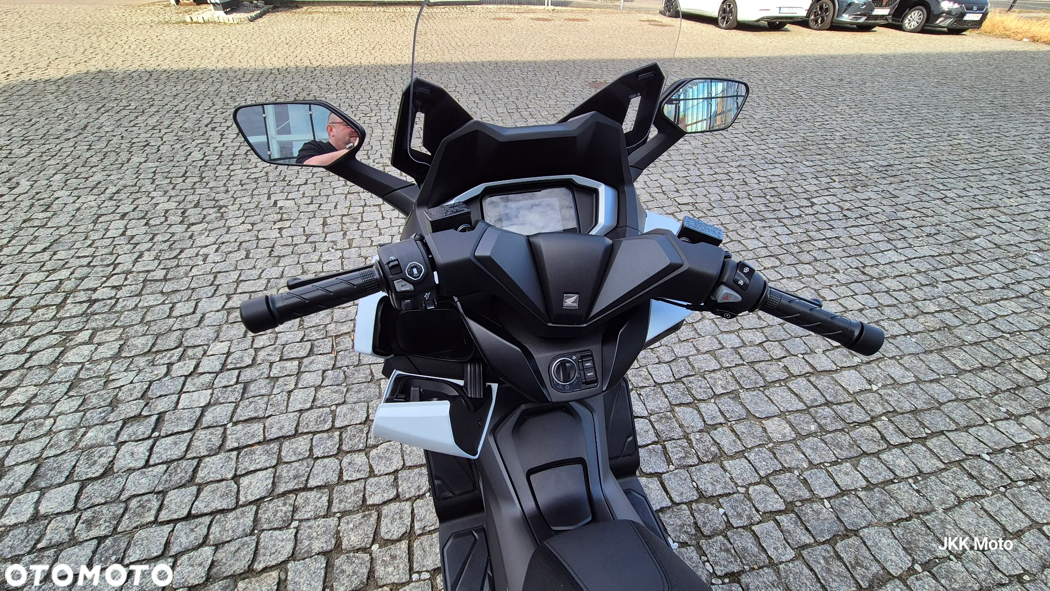 Honda NSS - 22