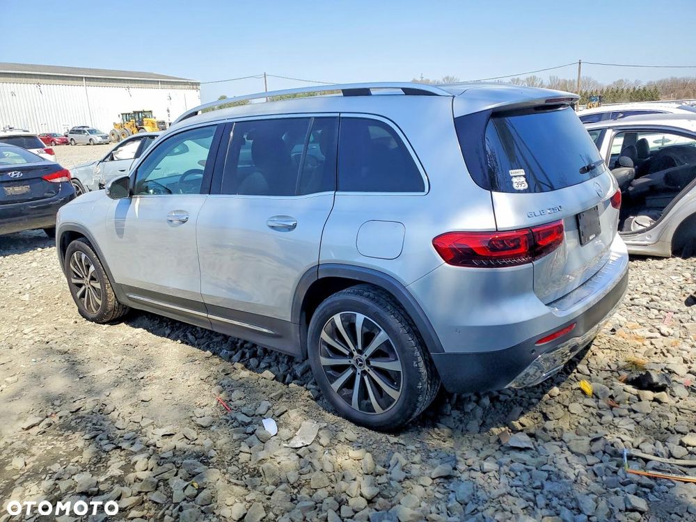 Mercedes-Benz GLB - 3