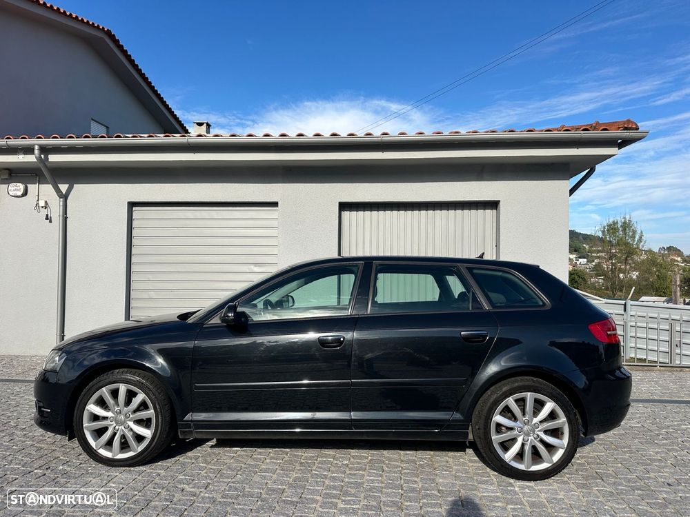 Audi A3 Sportback 1.6 TDI Attraction Special Edition - 8