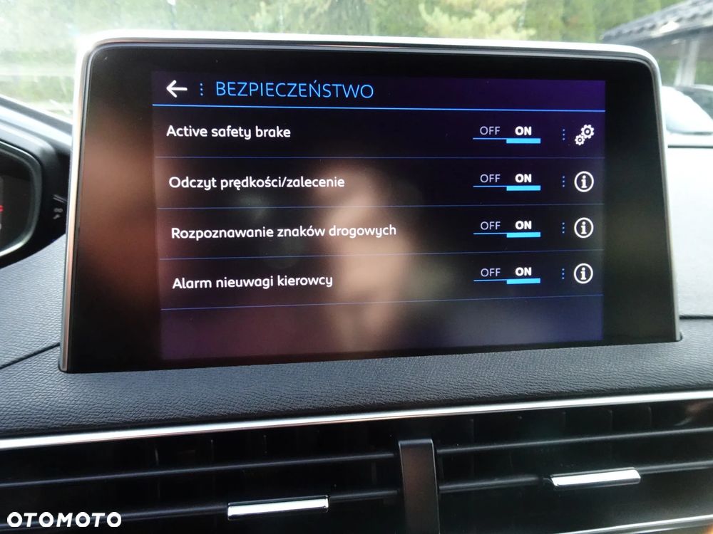 Peugeot 5008 1.5 BlueHDi Allure Pack S&S EAT8 - 34