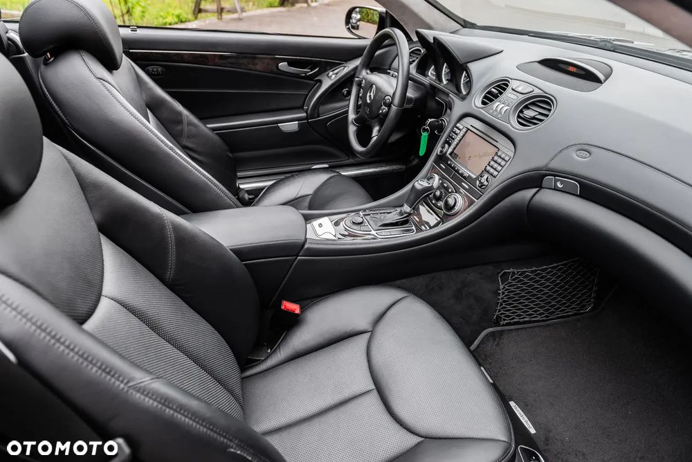 Mercedes-Benz SL 350 7G-TRONIC Sport - 25