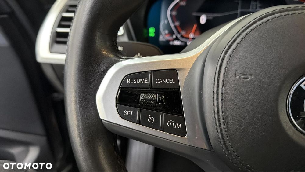 BMW X3 xDrive20d mHEV - 24