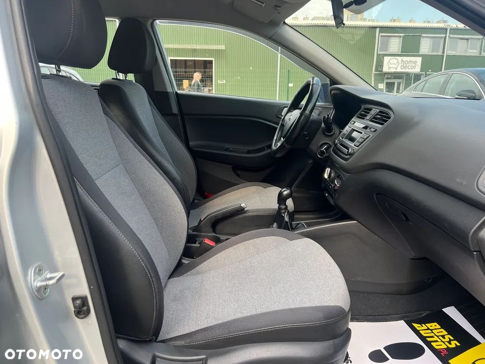 Hyundai i20 1.2 Comfort - 24