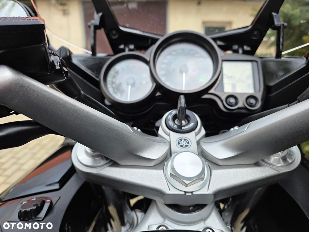 Yamaha FJR - 39